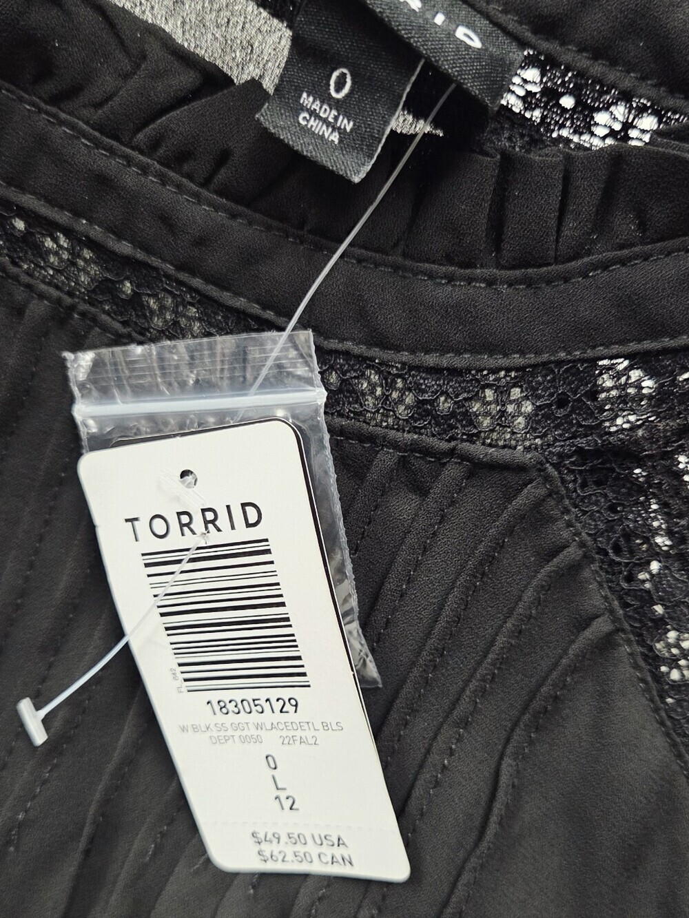 Torrid 0 Black Lace Shoulder Short Sleeve Women's Blouse Nwt - Picture 3 of 8